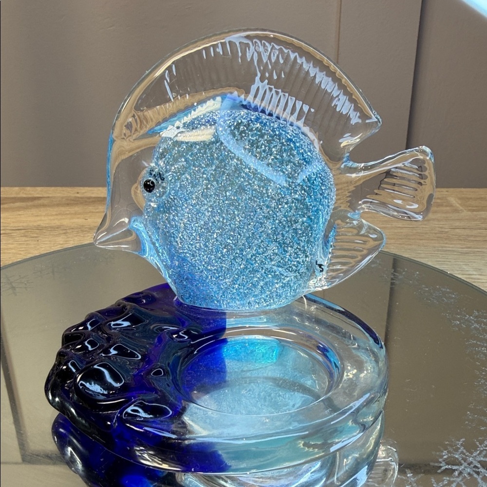 Partylite Light Blue And Dark Blue Glass Fish Candle Holder With t Blue Candle